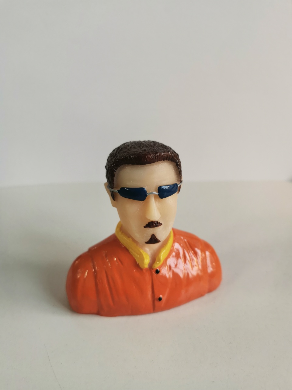 Simprop Zivil Pilotenb&uuml;ste corange - 90x90x37 mm